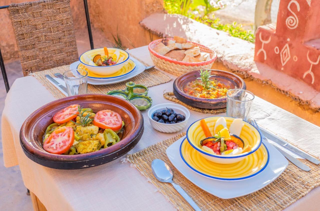Riad Kasbah Des Roches Akhendachou n'Ait Ouffi Exteriör bild