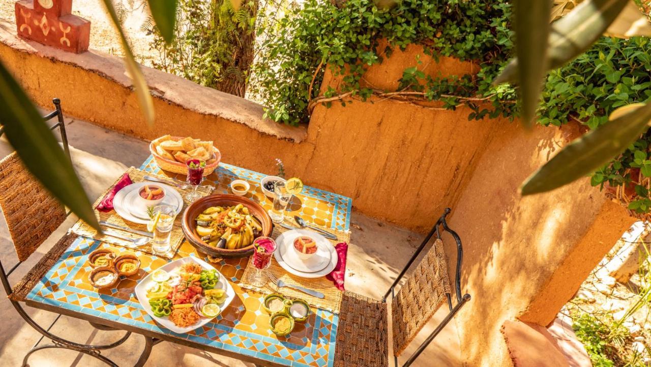 Riad Kasbah Des Roches Akhendachou n'Ait Ouffi Exteriör bild