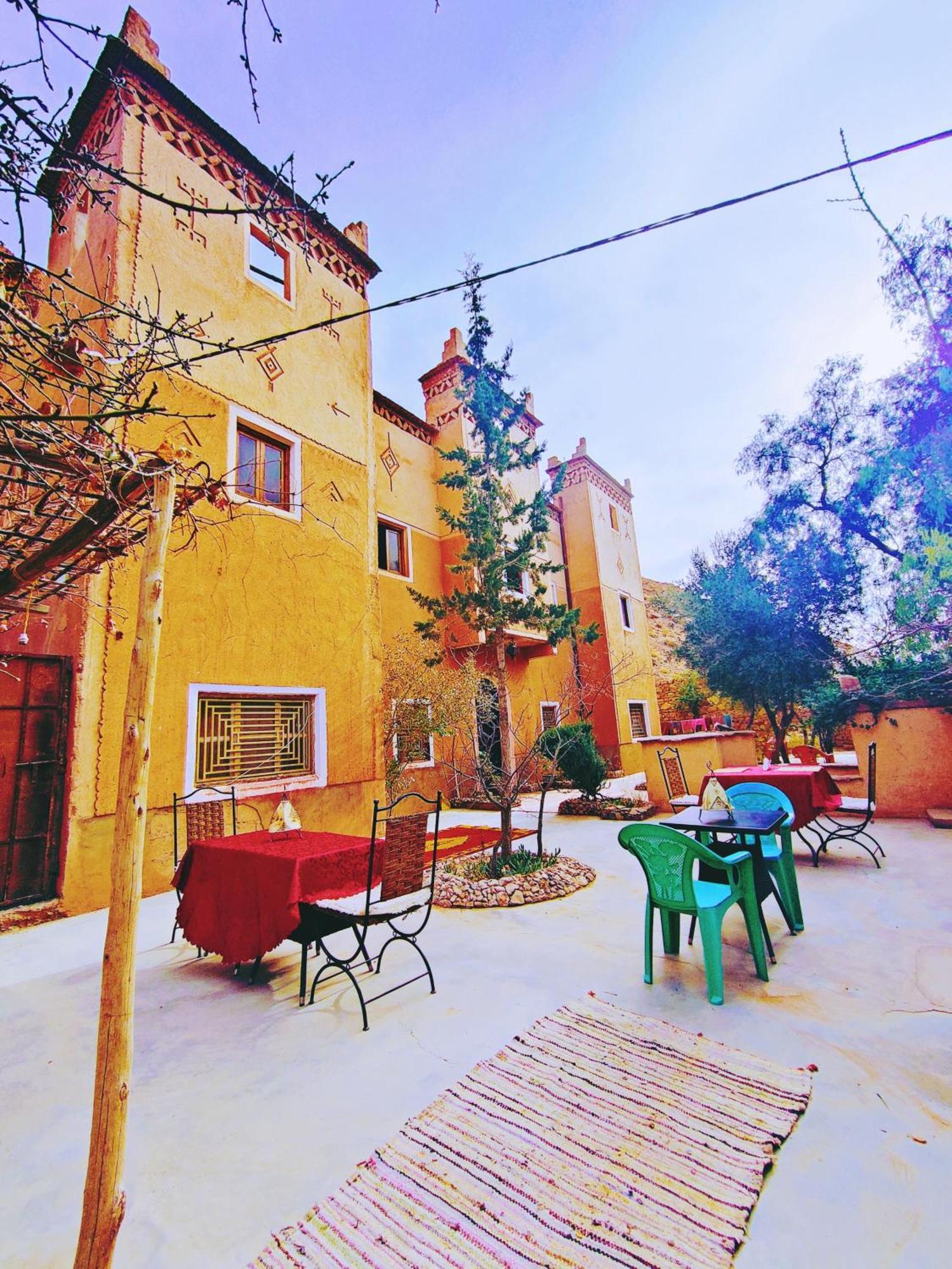 Riad Kasbah Des Roches Akhendachou n'Ait Ouffi Exteriör bild