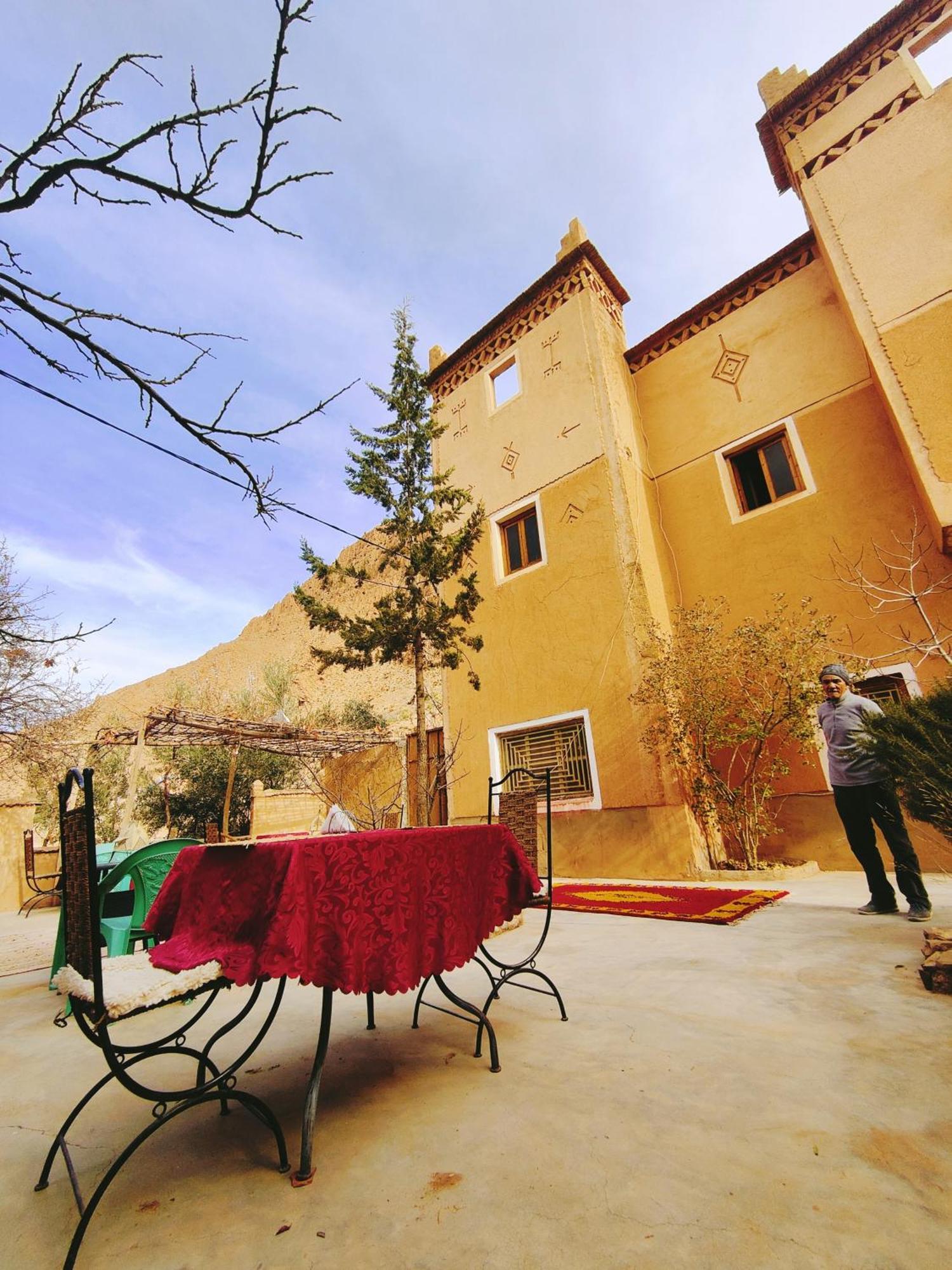 Riad Kasbah Des Roches Akhendachou n'Ait Ouffi Exteriör bild