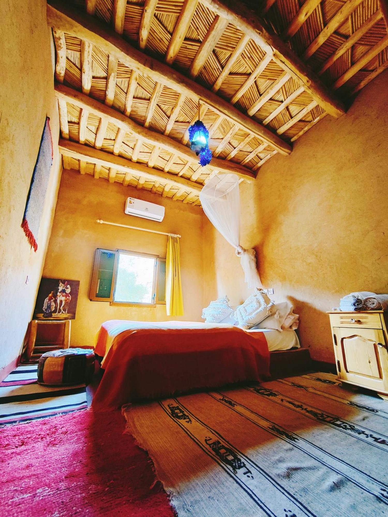 Riad Kasbah Des Roches Akhendachou n'Ait Ouffi Exteriör bild