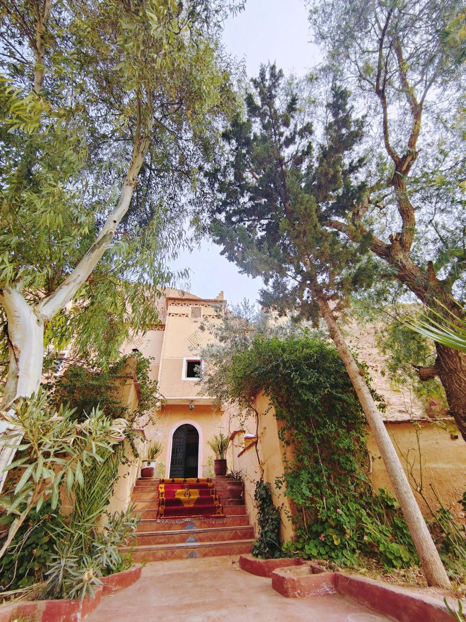 Riad Kasbah Des Roches Akhendachou n'Ait Ouffi Exteriör bild